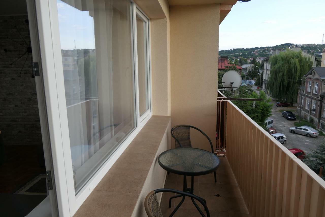 Ares Apartments プシェムィシル エクステリア 写真